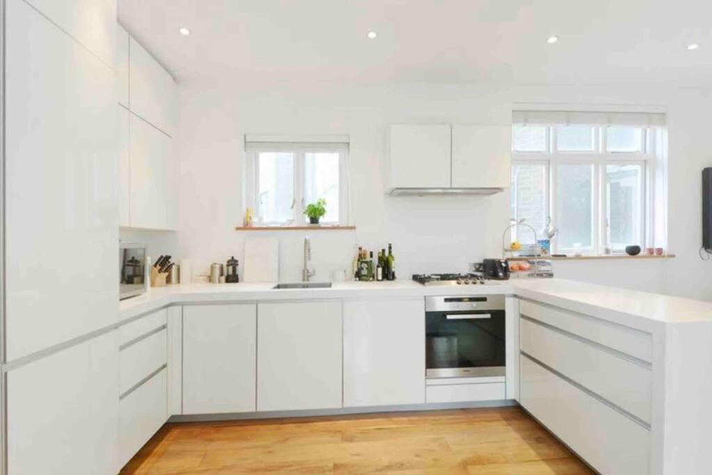 Designer 2 Bedroom Pimlico Лондон Екстер'єр фото